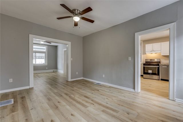 2247 Wilson Ave, Perry Hilltop, PA 15214