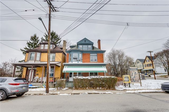 2247 Wilson Ave, Perry Hilltop, PA 15214