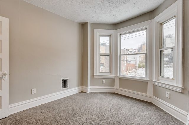 2247 Wilson Ave, Perry Hilltop, PA 15214