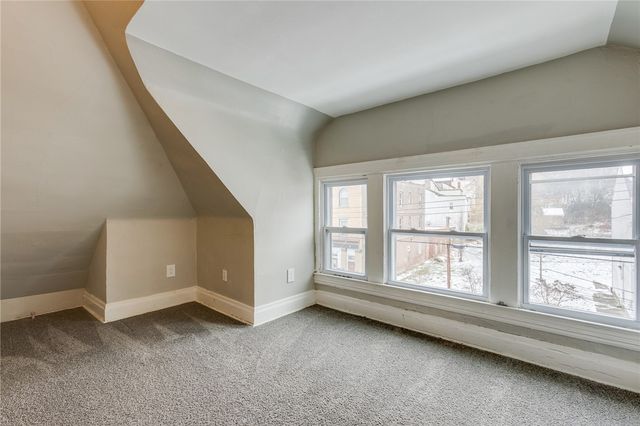 2247 Wilson Ave, Perry Hilltop, PA 15214