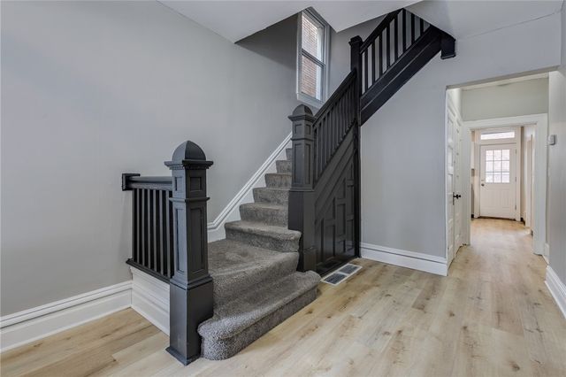 2247 Wilson Ave, Perry Hilltop, PA 15214