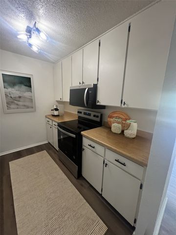 4639 Williams Road 113, Benbrook, TX 76116