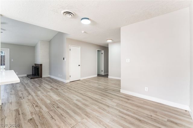 2129 North Michael Way, Las Vegas, NV 89108