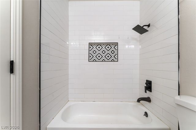 2129 North Michael Way, Las Vegas, NV 89108