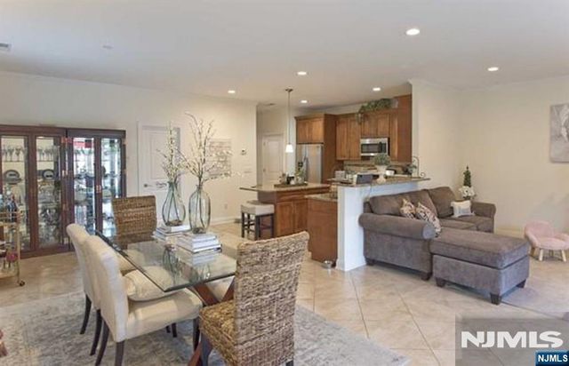 15b Jan Court 15B, Elmwood Park, NJ 07407