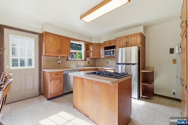 47 Christie Street, Ridgefield Park, NJ 07660