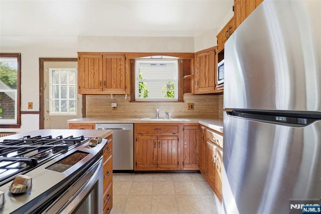 47 Christie Street, Ridgefield Park, NJ 07660