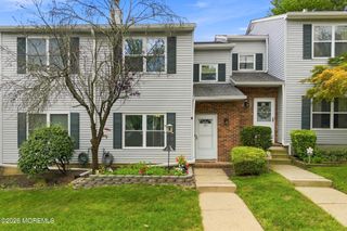 60 Hickory Court, Jamesburg, NJ 08831