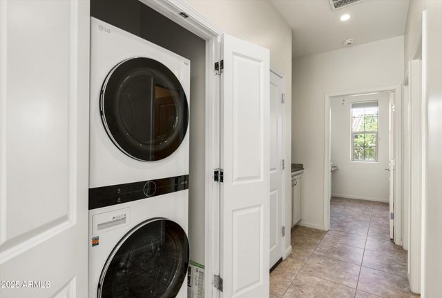 6231 E MARK Way 33, Cave Creek, AZ 85331