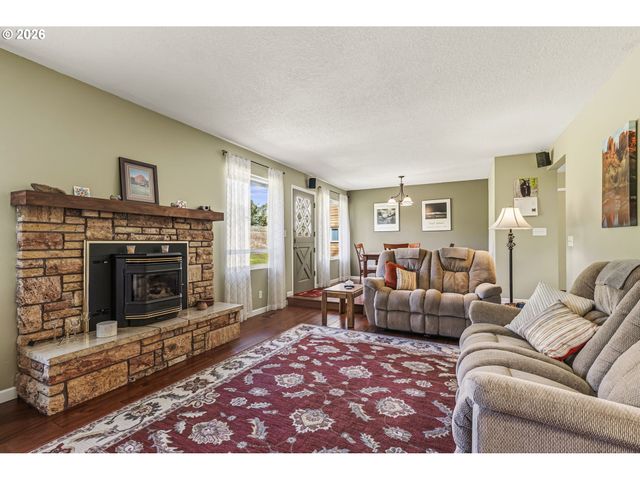 1350 STELLA Rd, Longview, WA 98632