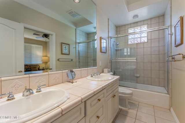 1009 Del Tio Court, Camarillo, CA 93010