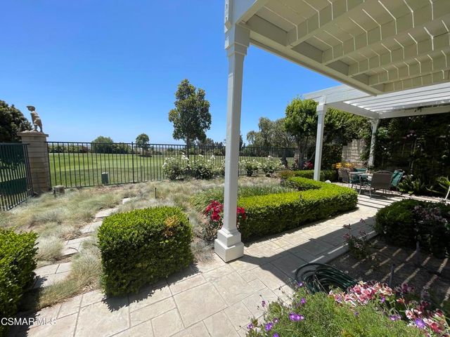 1009 Del Tio Court, Camarillo, CA 93010