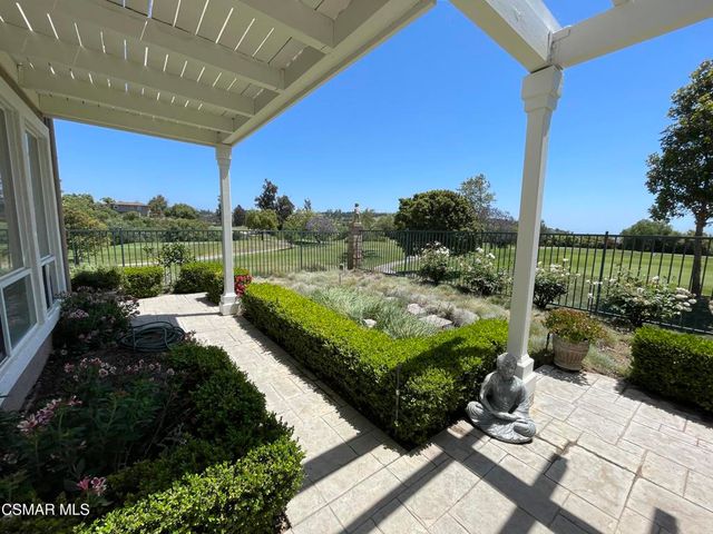 1009 Del Tio Court, Camarillo, CA 93010