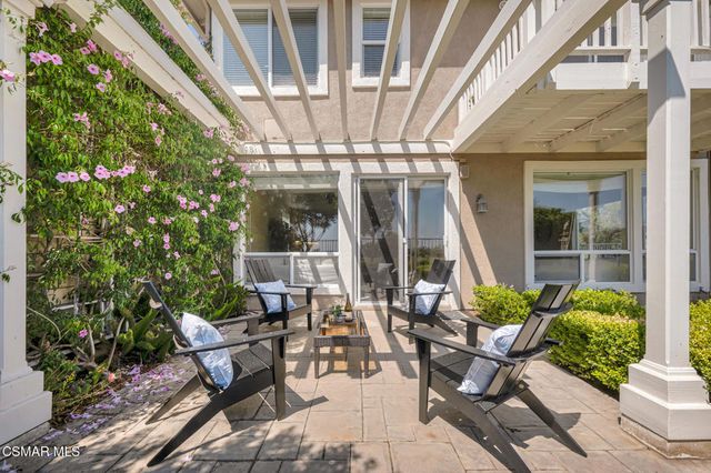 1009 Del Tio Court, Camarillo, CA 93010