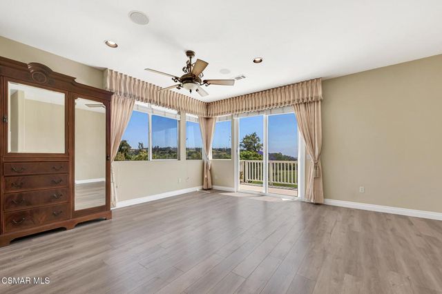 1009 Del Tio Court, Camarillo, CA 93010