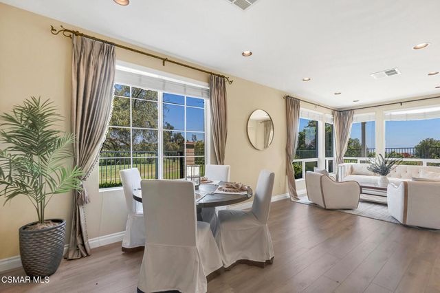 1009 Del Tio Court, Camarillo, CA 93010