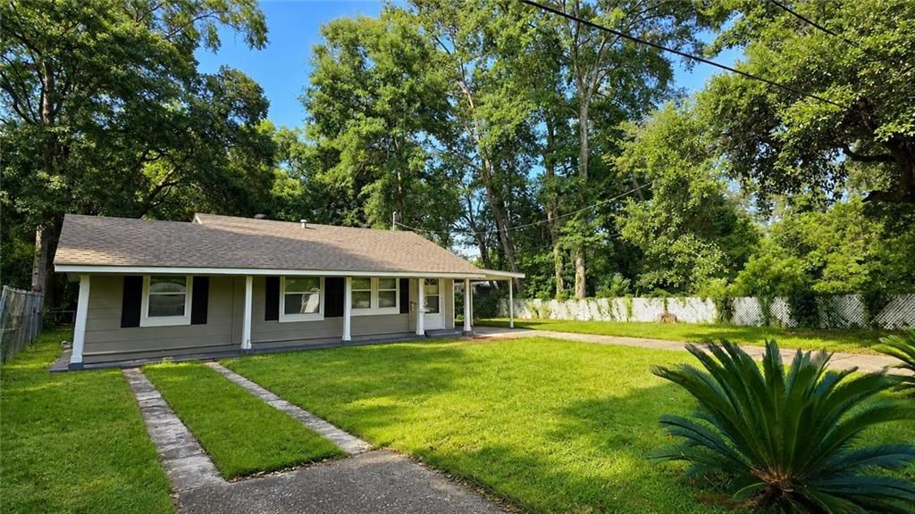 2560 Howell Avenue, Mobile, AL 36606 — exterior