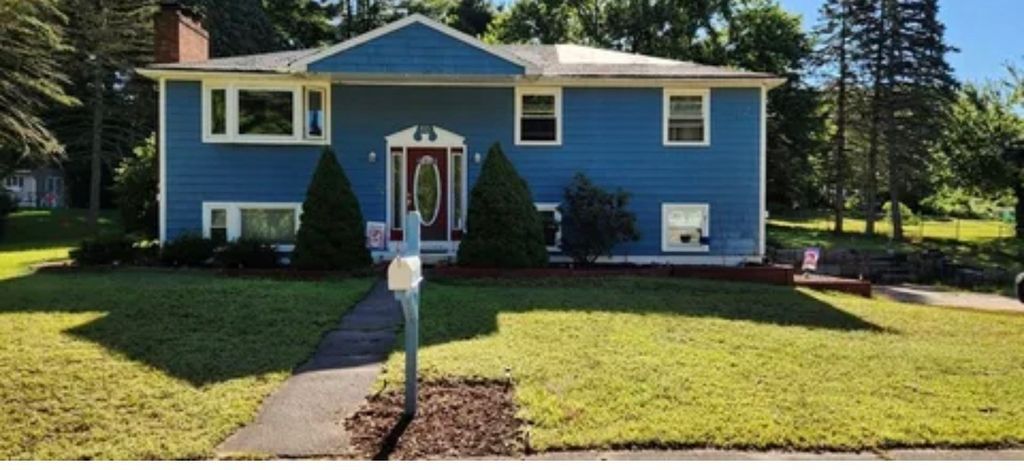 60 Wethersfield, Bellingham, MA 02019