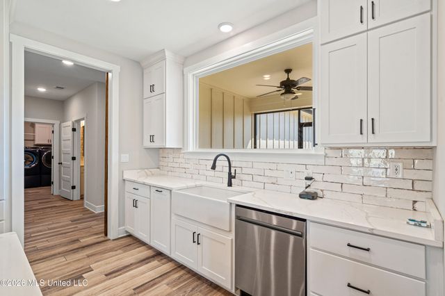 13889 E Fairview Road, Byhalia, MS 38611