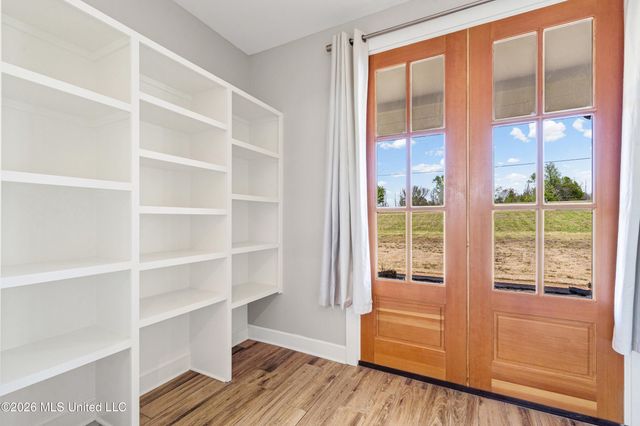 13889 E Fairview Road, Byhalia, MS 38611