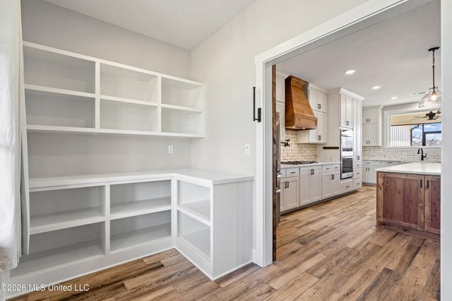 13889 E Fairview Road, Byhalia, MS 38611