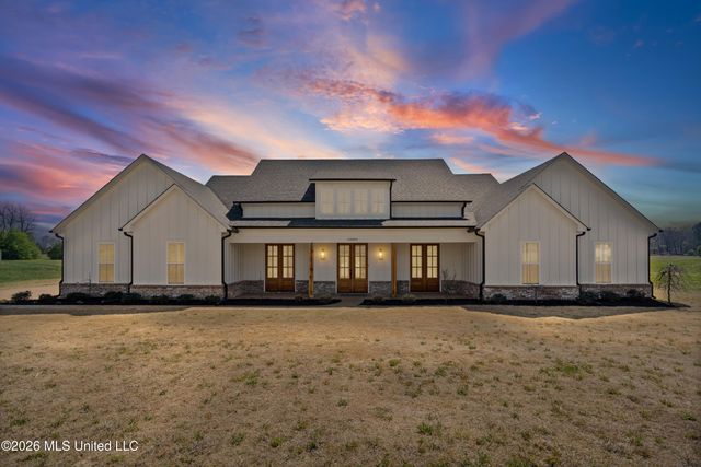 13889 E Fairview Road, Byhalia, MS 38611