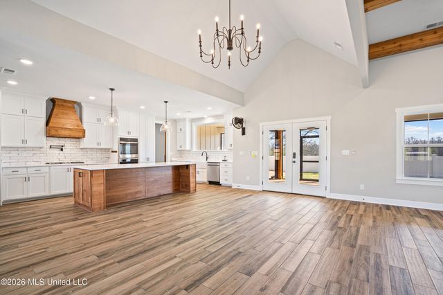 13889 E Fairview Road, Byhalia, MS 38611