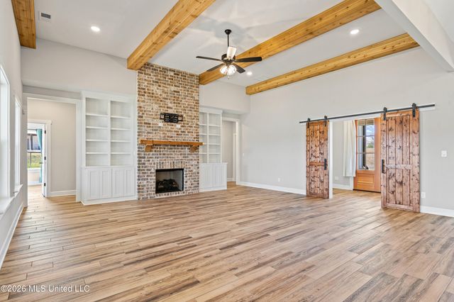 13889 E Fairview Road, Byhalia, MS 38611