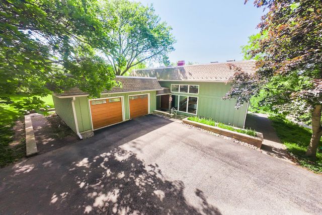 268 Scenic Drive, Tower Lakes, IL 60010