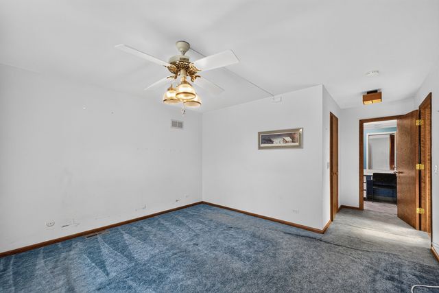 268 Scenic Drive, Tower Lakes, IL 60010
