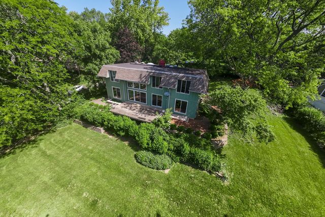 268 Scenic Drive, Tower Lakes, IL 60010