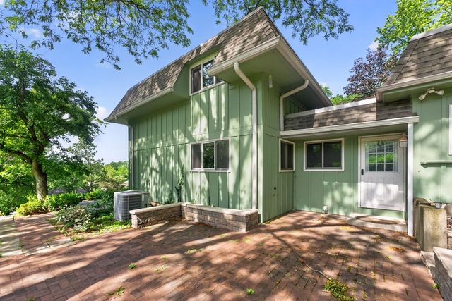 268 Scenic Drive, Tower Lakes, IL 60010