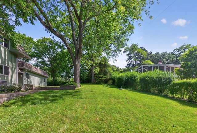 268 Scenic Drive, Tower Lakes, IL 60010