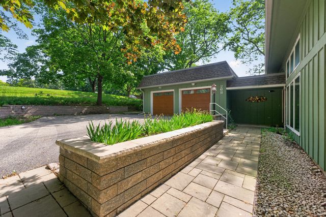 268 Scenic Drive, Tower Lakes, IL 60010