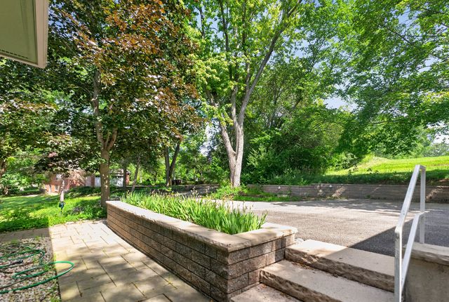 268 Scenic Drive, Tower Lakes, IL 60010