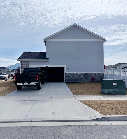 906 S 750 W, Springville, UT 84663