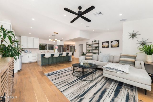 8607 E SAN DANIEL Drive, Scottsdale, AZ 85258