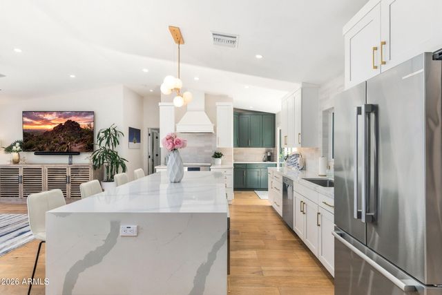 8607 E SAN DANIEL Drive, Scottsdale, AZ 85258