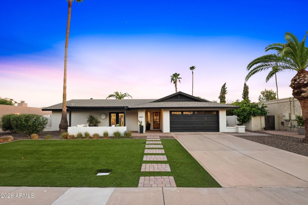 8607 E SAN DANIEL Drive, Scottsdale, AZ 85258 — exterior