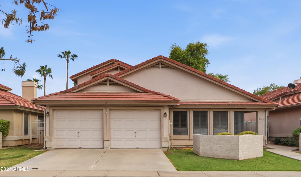 735 N MEADOWLARK Lane, Chandler, AZ 85226 — photo 3