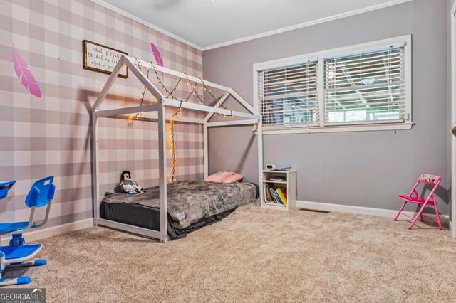1058 S Pine Knoll, Macon, GA 31204