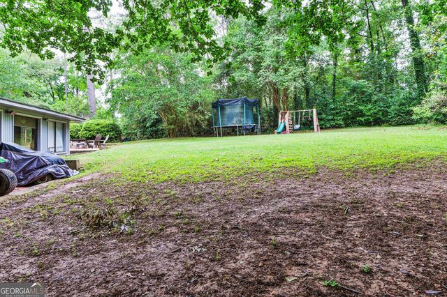 1058 S Pine Knoll, Macon, GA 31204