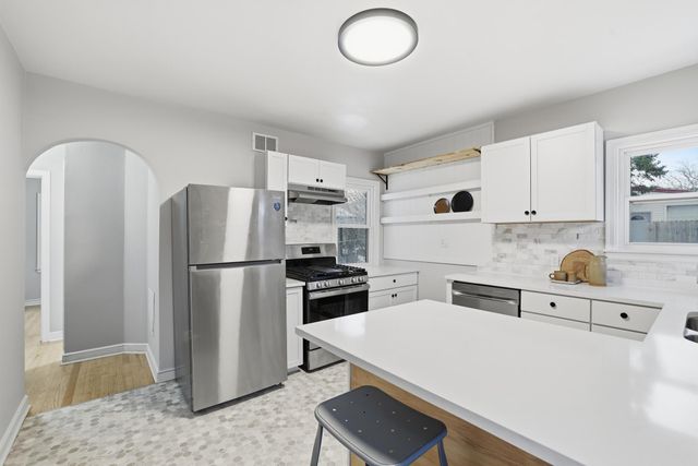 1406 Furness Parkway, Saint Paul, MN 55119