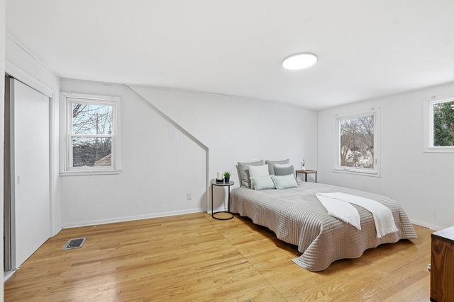 1406 Furness Parkway, Saint Paul, MN 55119