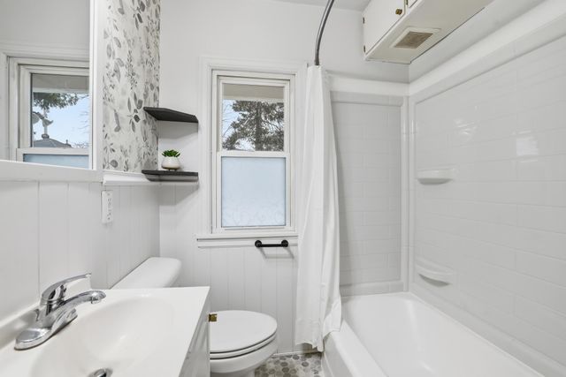 1406 Furness Parkway, Saint Paul, MN 55119