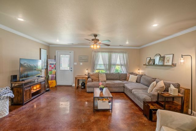 707 N Main, Farmersville, TX 75442