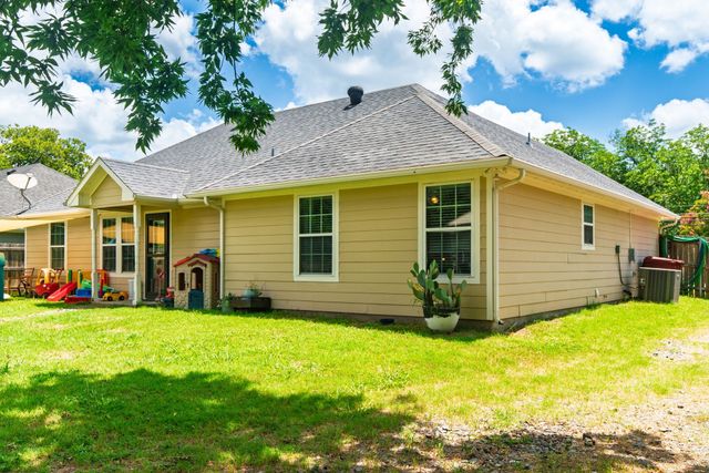 707 N Main, Farmersville, TX 75442