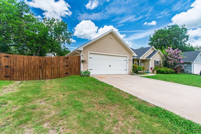 707 N Main, Farmersville, TX 75442