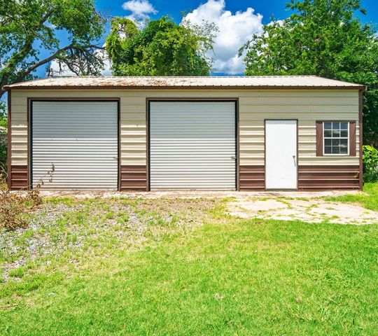 707 N Main, Farmersville, TX 75442