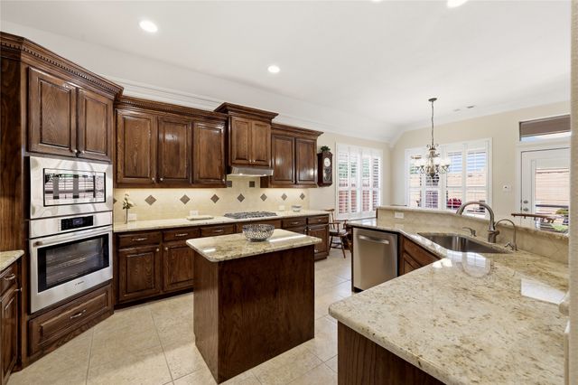 5931 Crescent Lane, Colleyville, TX 76034